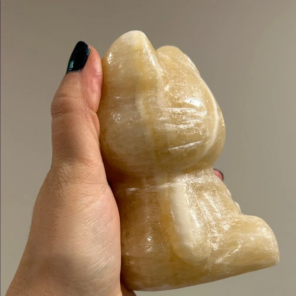 2.10 lb yellow calcite Hello Kitty Figurine - Picture 5 of 8